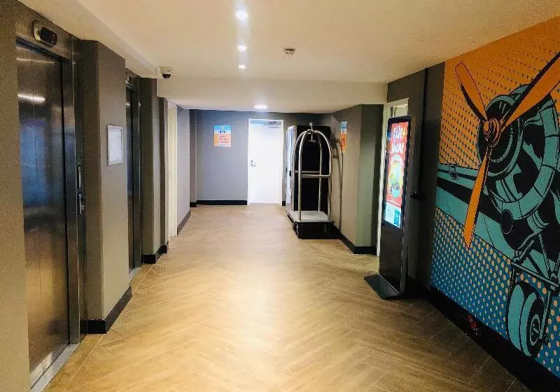 Отель Ibis Budget Sydney Airport