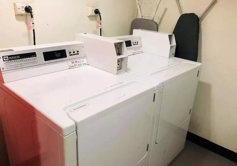 Отель Ibis Budget Sydney Airport