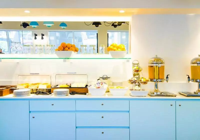 Отель Ibis Budget Sydney Airport