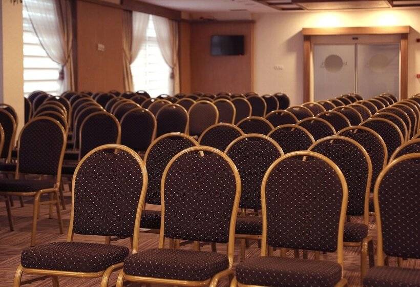 Отель Imperial Park