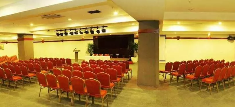 Mayres Hotel Kota Tinggi