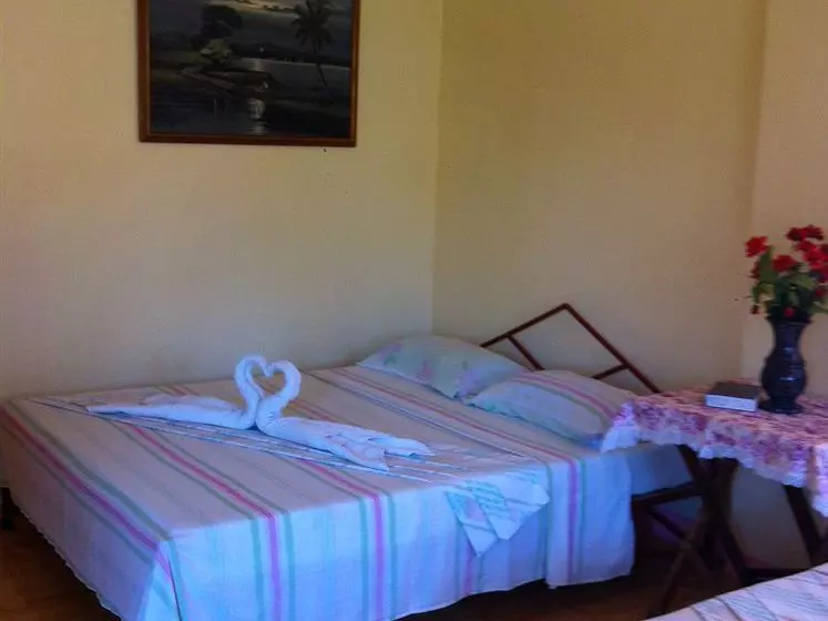 هتل Moreno S Cottages