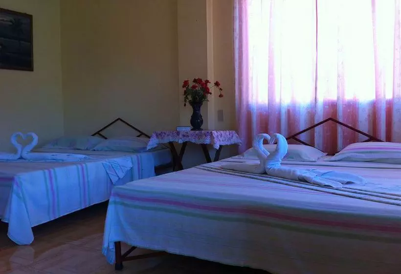 هتل Moreno S Cottages