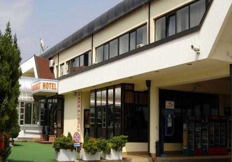 فندق Petrol Company