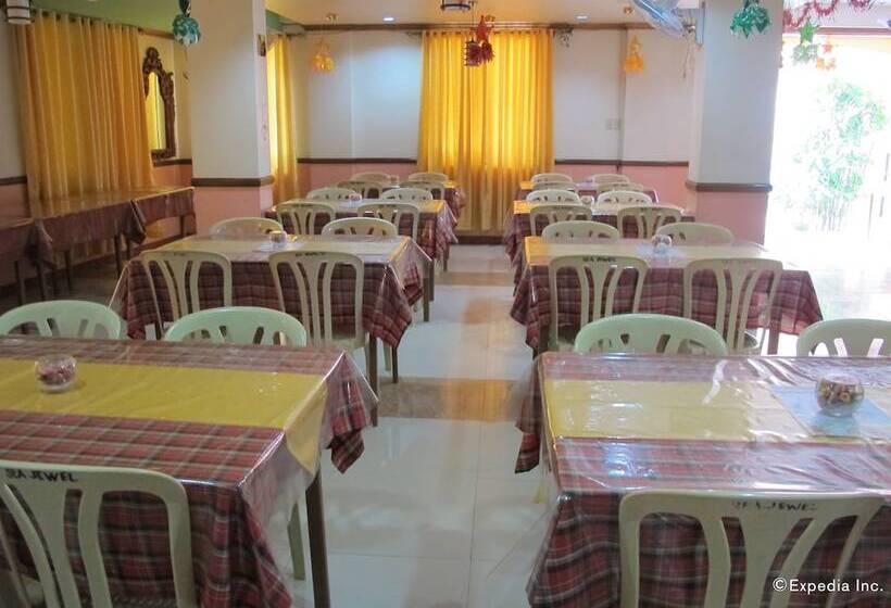 فندق Sea Jewel Beach Resort Puerto Galera