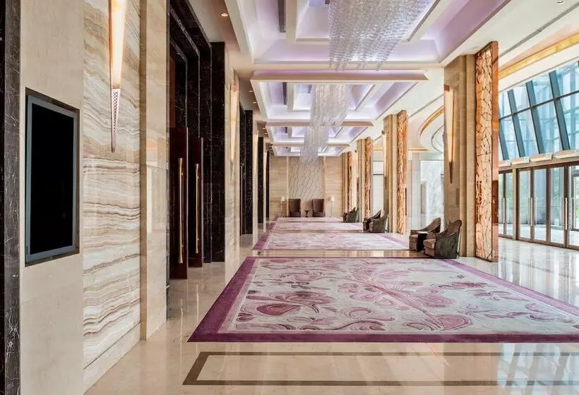 Hotel Sheraton Changchun Jingyuetan