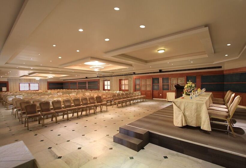 בית מלון כפרי Silent Shores Resort & Spa