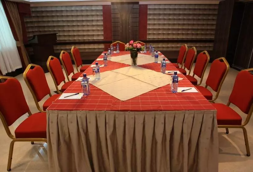 هتل Summerdale Inn