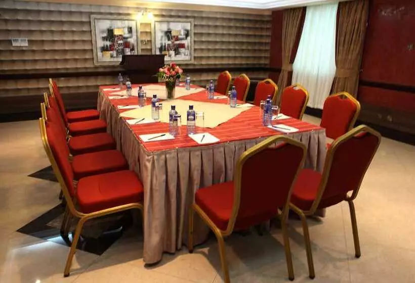 هتل Summerdale Inn