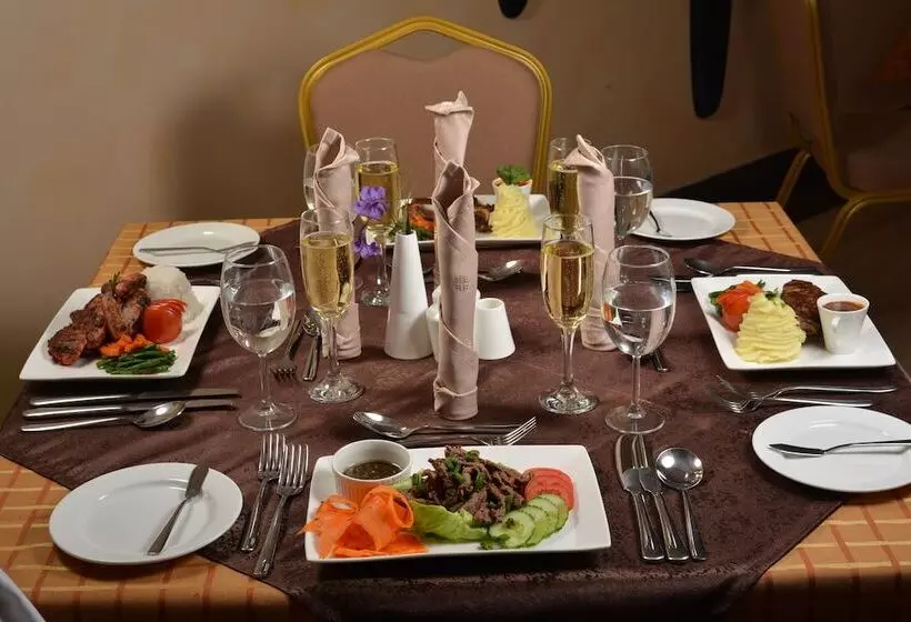 هتل Summerdale Inn