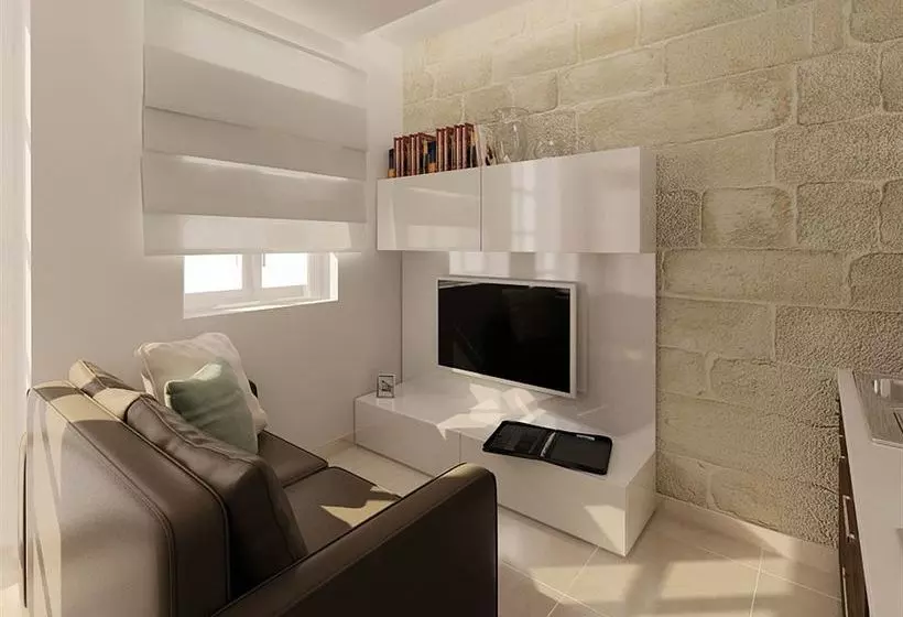 هتل Valletta Merisi Suites
