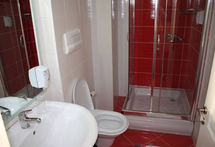 فندق Vila Duraku