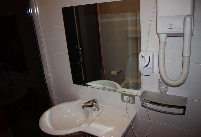 فندق Vila Duraku