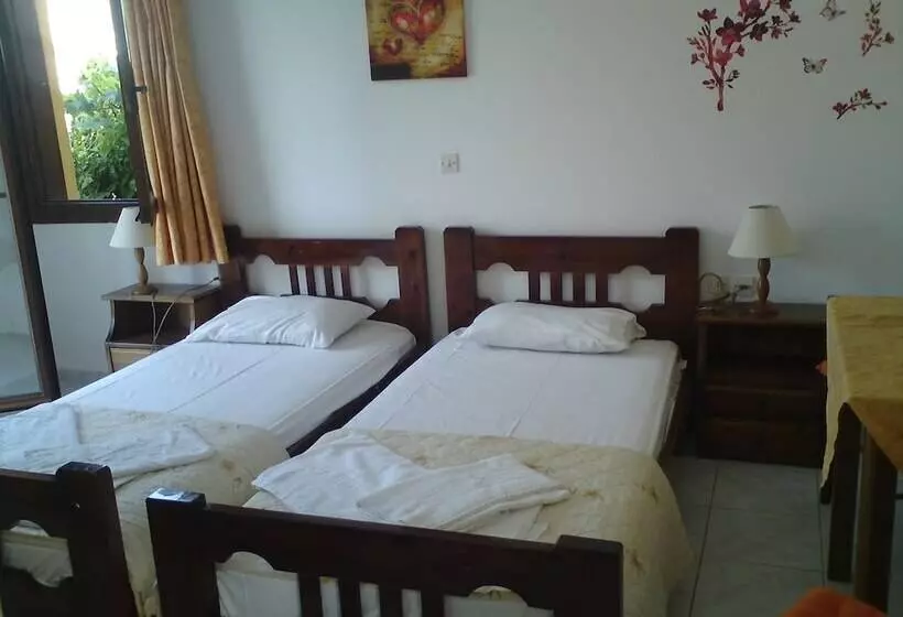 Kiveli Apartments