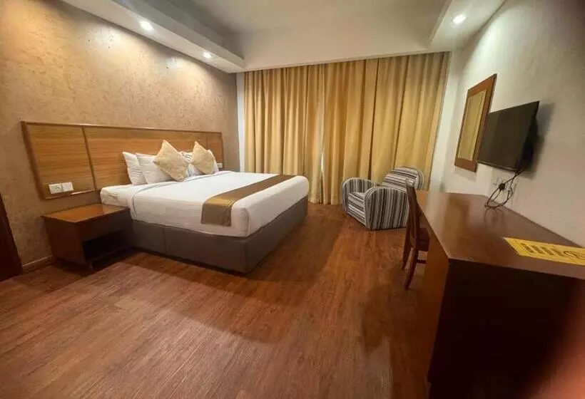 Mayres Hotel Kota Tinggi