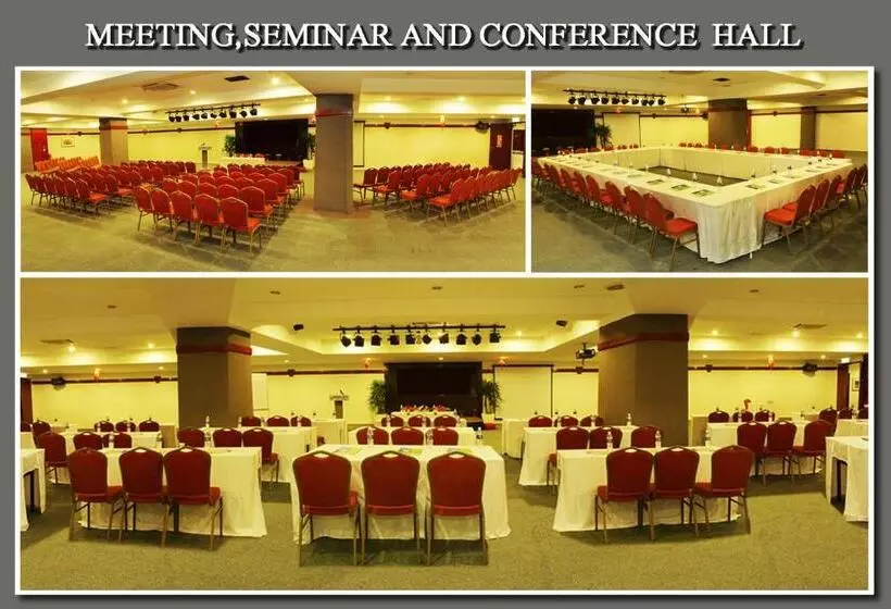Mayres Hotel Kota Tinggi