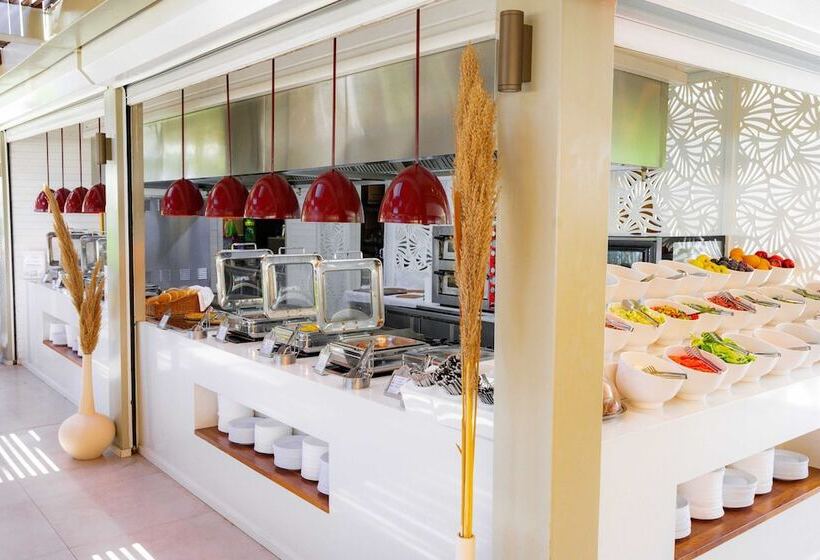 Oz Hotels Side Premium