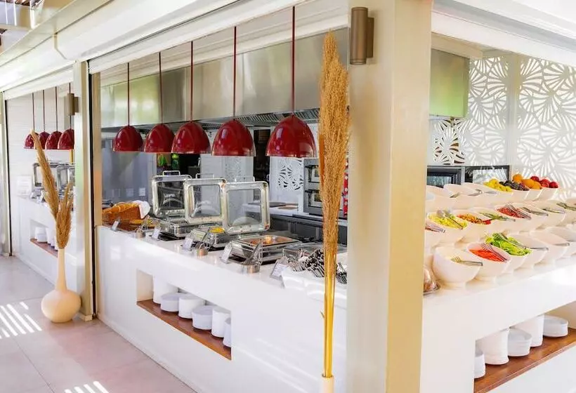 Oz Hotels Side Premium