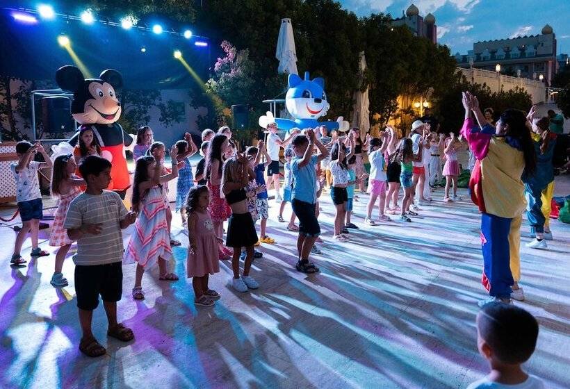 Oz Hotels Side Premium