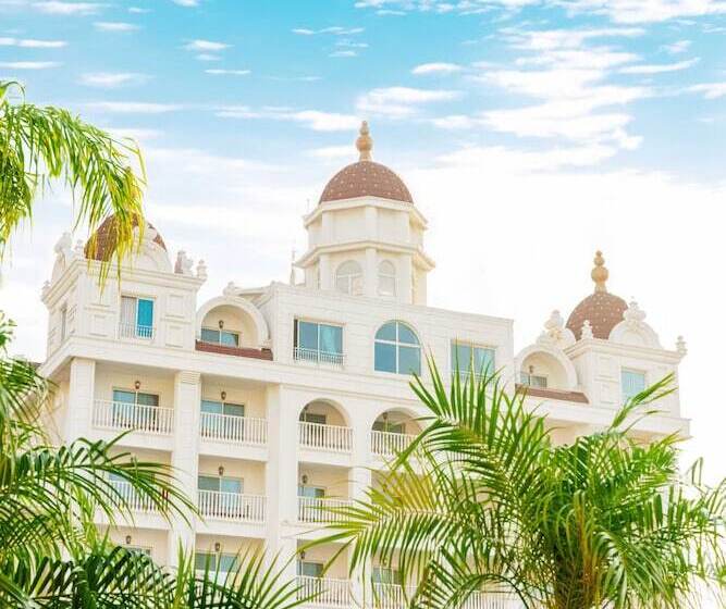 Oz Hotels Side Premium