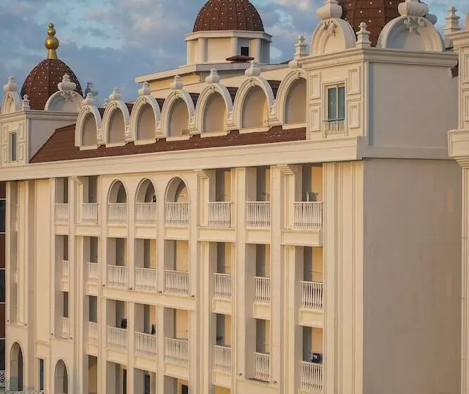 Oz Hotels Side Premium