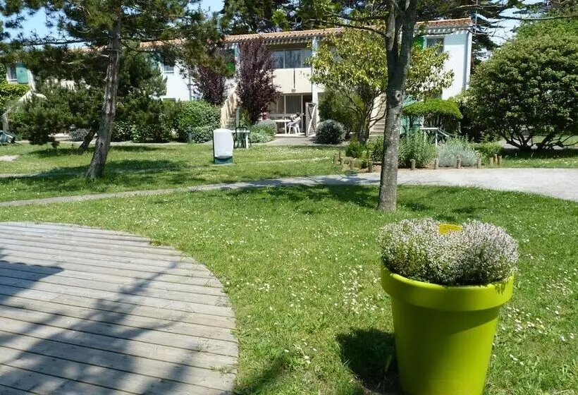 住所 Vvf Résidence île De Ré Ars En Ré