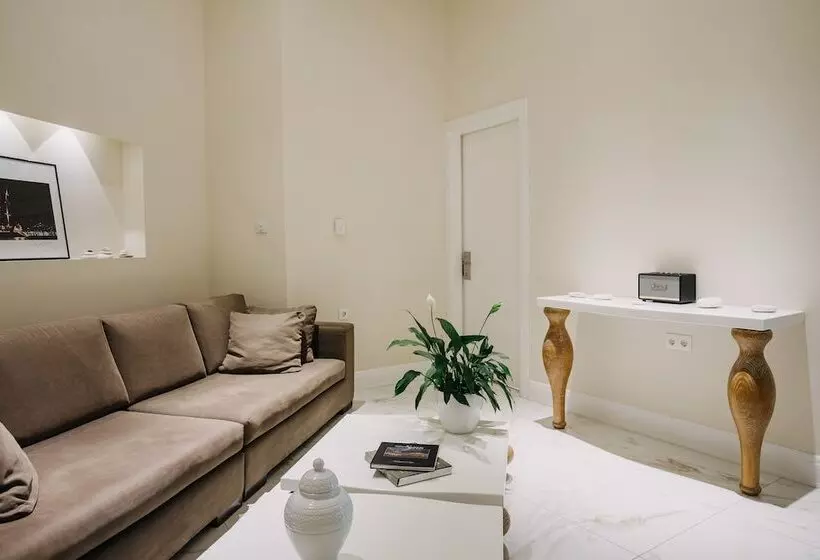 5 Hermoupolis Concept Sites