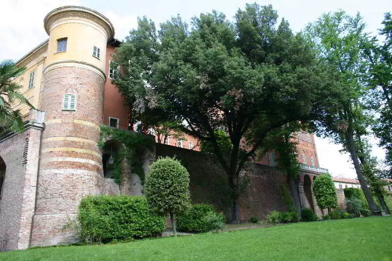 Bed and Breakfast Castello Di Uviglie
