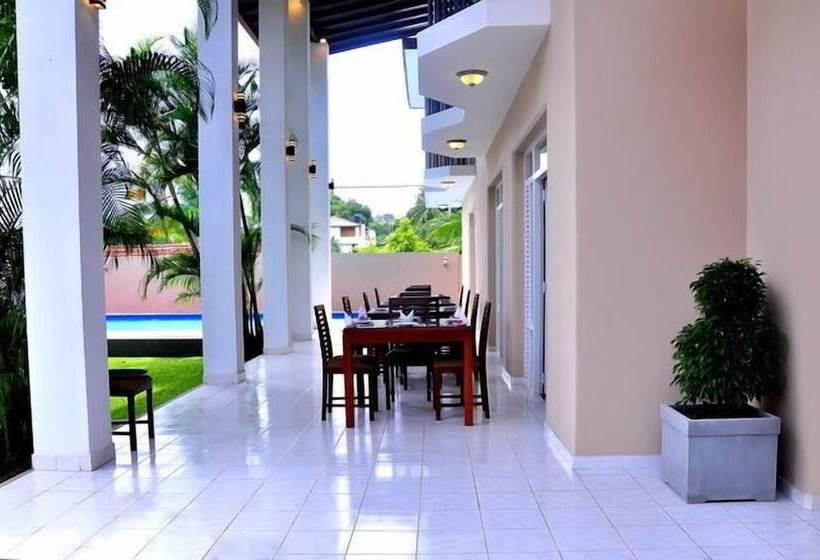 Grand 7 Hotel Thalawathugoda