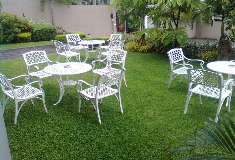 Grand 7 Hotel Thalawathugoda