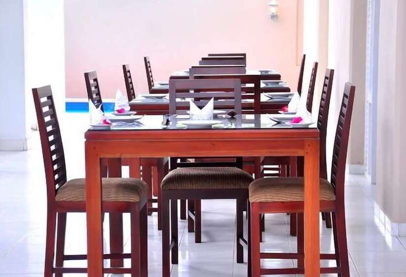 Grand 7 Hotel Thalawathugoda