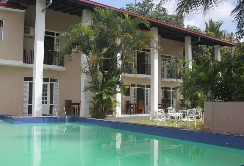 Grand 7 Hotel Thalawathugoda