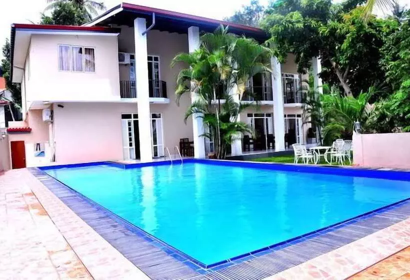 Grand 7 Hotel Thalawathugoda