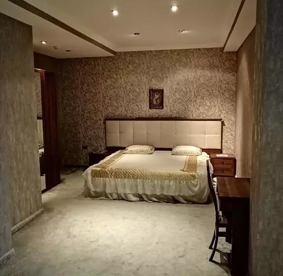 هتل Abu Arena Hall