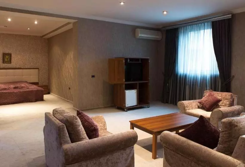 هتل Abu Arena Hall