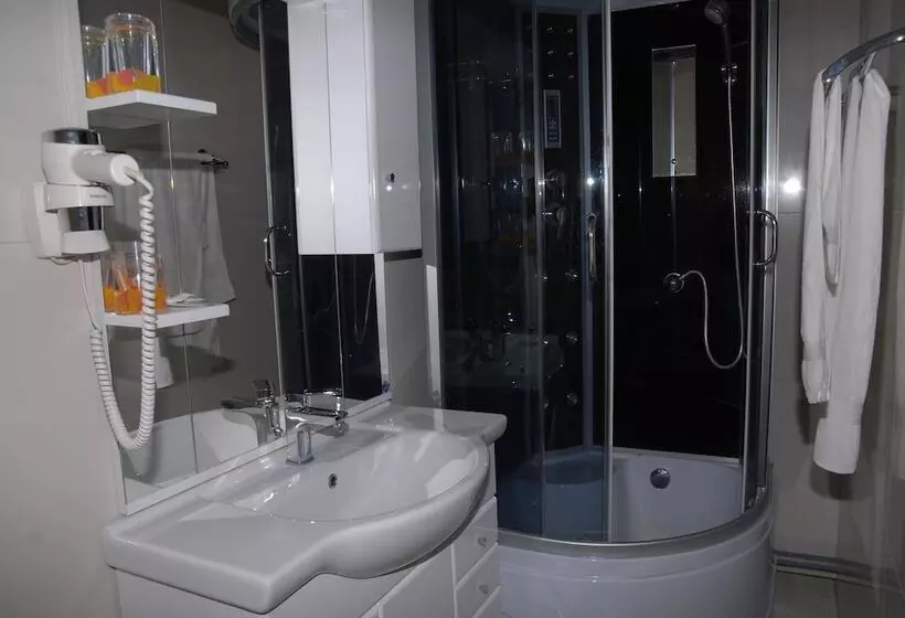 בית מלון כפרי Diana Luxe