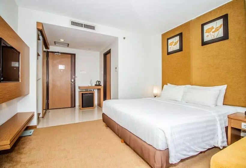 Отель Grand Tjokro Yogyakarta