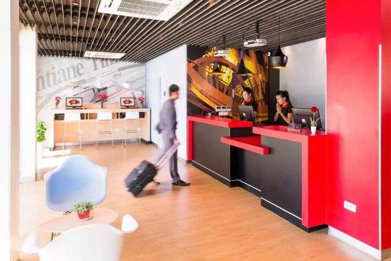 ホテル Ibis Vientiane Nam Phu