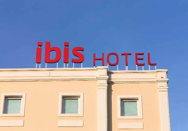 ホテル Ibis Vientiane Nam Phu