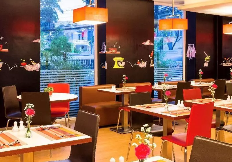 ホテル Ibis Vientiane Nam Phu