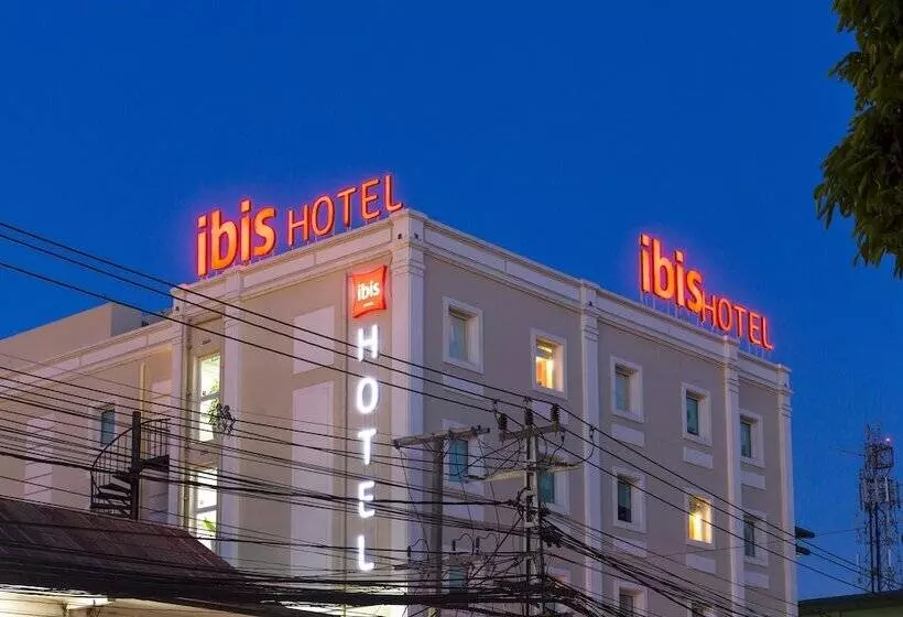 ホテル Ibis Vientiane Nam Phu