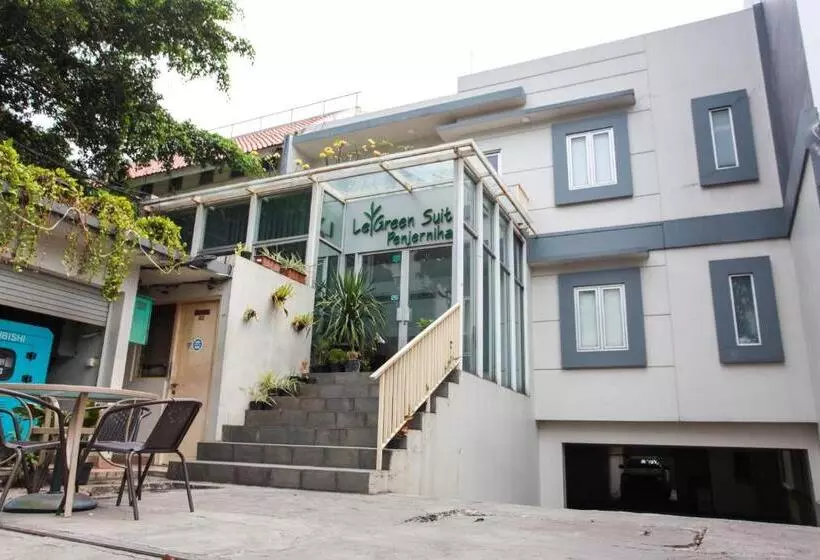 Hotel Legreen Suite Penjernihan