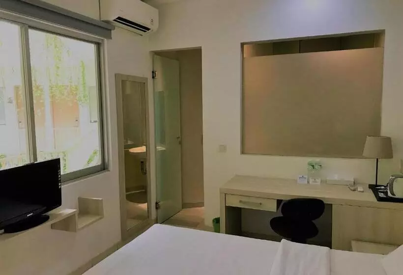 Hotel Legreen Suite Penjernihan
