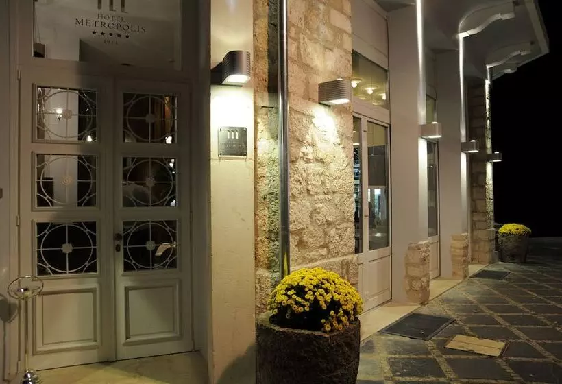 هتل Metropolis