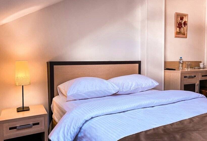 בית מלון כפרי Minima Kitay Gorod