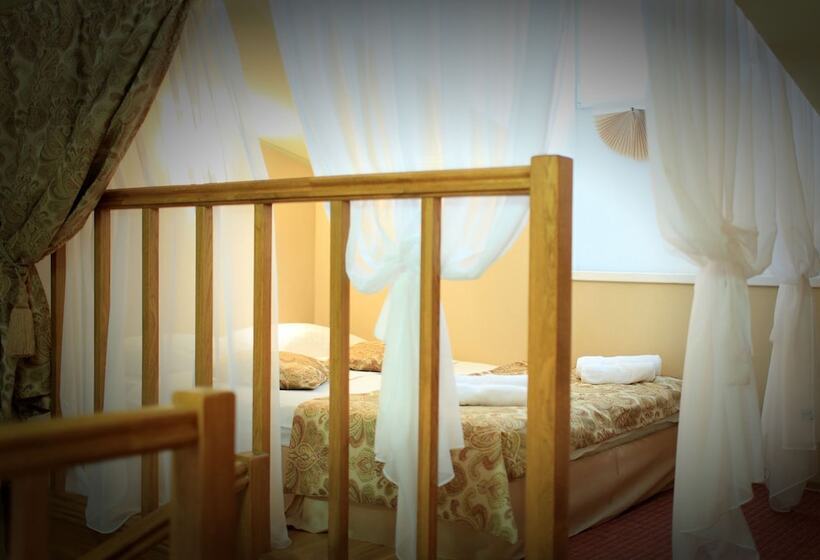 בית מלון כפרי Minima Kitay Gorod