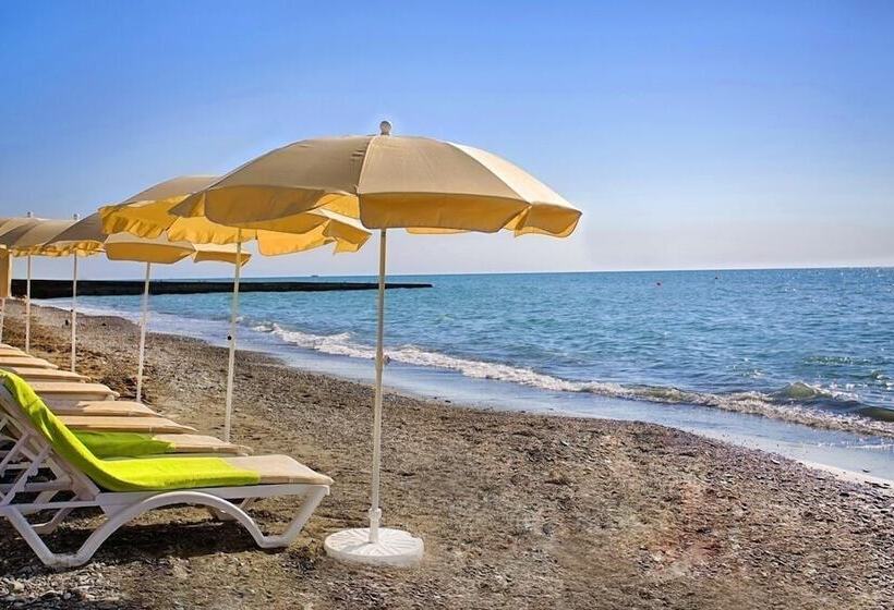 בית מלון כפרי Ostrova Spa