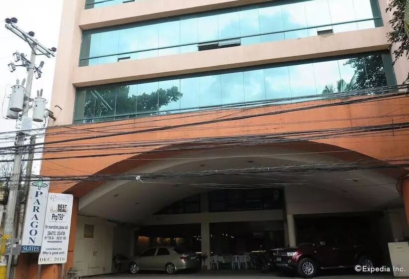 Hotel Paragon Suites