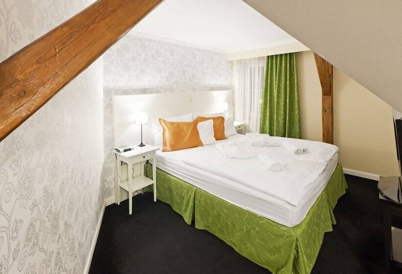 酒店 Pytloun Design Self Checkin