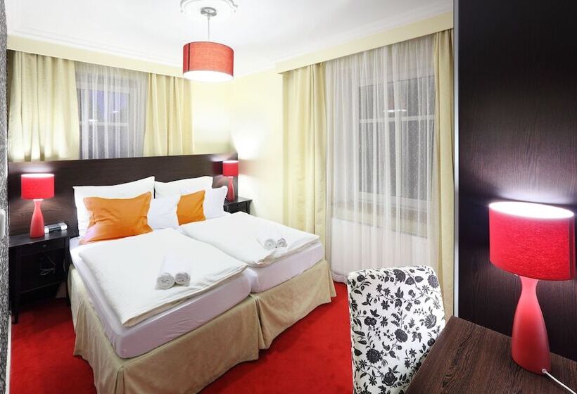 酒店 Pytloun Design Self Checkin